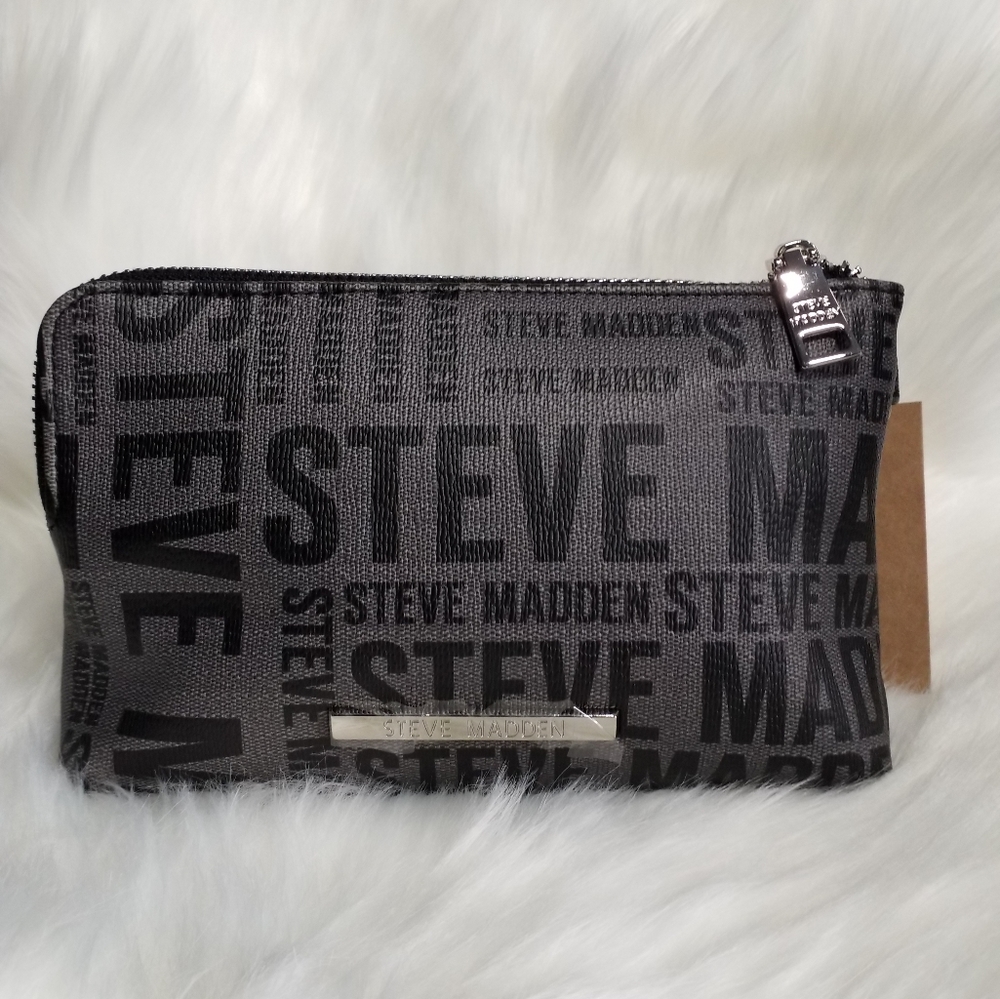 Steve Madden - Logo Wristlet / Clutch NWT